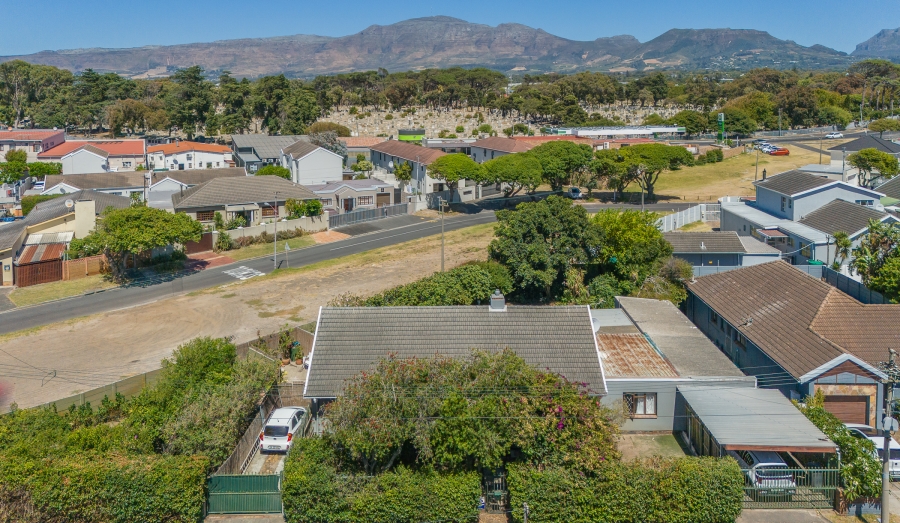 4 Bedroom Property for Sale in Plumstead Western Cape